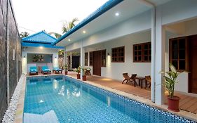 Lovina Oasis Hotel